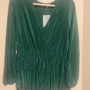 Floral & Ivy Emerald Green Pleated Wrap Blouse - Size XL (NWT)